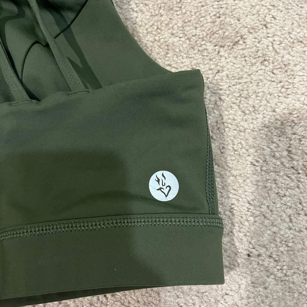 Torrid Active Size 0 Low-Impact Wireless Strappy Back Sports Bra - Picture 9 of 11